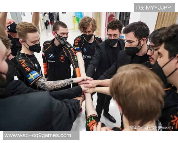 esports数据专业解析LNG战队的进攻策略与战术布局分析